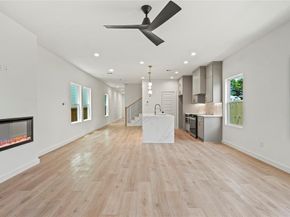 420 N Moore Street , Dallas Texas 75203