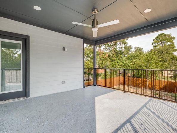 2417  Felton Court , Dallas Texas 75215