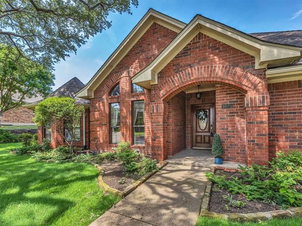 1675  SHORES Boulevard , Rockwall Texas 75087