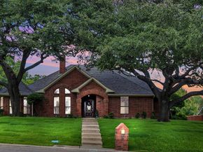 1675  SHORES Boulevard , Rockwall Texas 75087