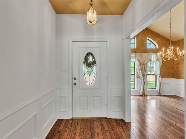 1675  SHORES Boulevard , Rockwall Texas 75087