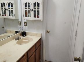 1718  Gentle Wind Drive , Arlington Texas 76018