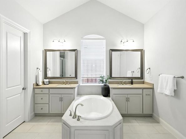 4116  Petrus Boulevard , Colleyville Texas 76034