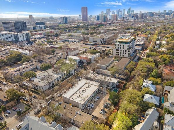 4241  Buena Vista Street  14, Dallas Texas 75205