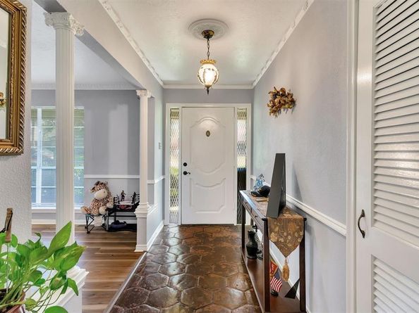 5125  Ashbrook Road , Dallas Texas 75227