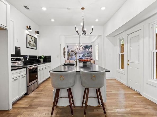 4803  Reiger Avenue , Dallas Texas 75246