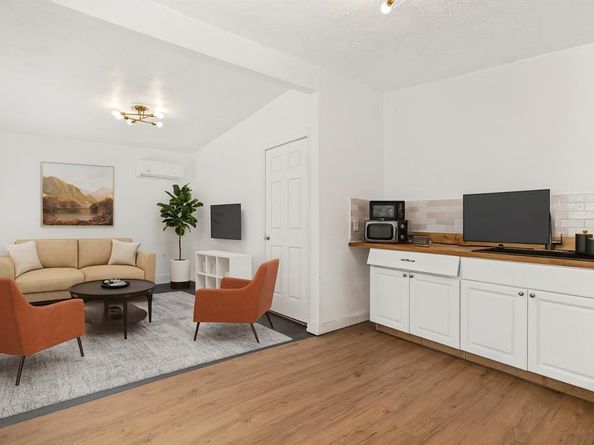 4803  Reiger Avenue , Dallas Texas 75246