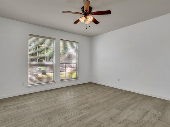 1713  Canvasback  , Aubrey Texas 76227