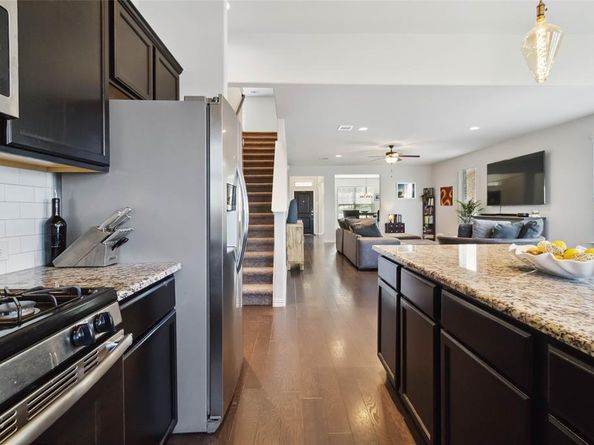 2021  Lake Front Trail , Garland Texas 75043