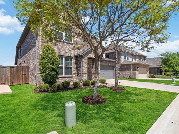 2021  Lake Front Trail , Garland Texas 75043