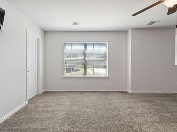 2021  Lake Front Trail , Garland Texas 75043