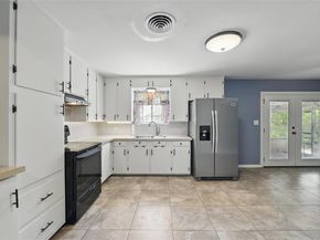 3524  Cimmaron Trail , Fort Worth Texas 76116