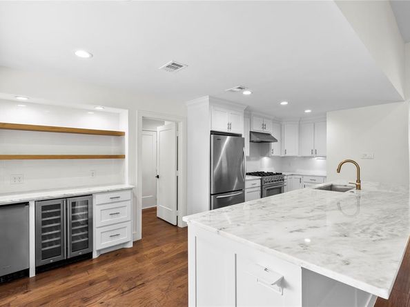 3764  Waldorf Drive , Dallas Texas 75229