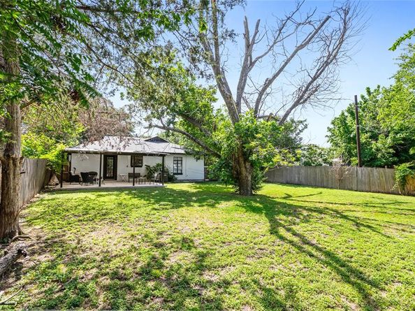 4040  Carolyn Road , Fort Worth Texas 76109