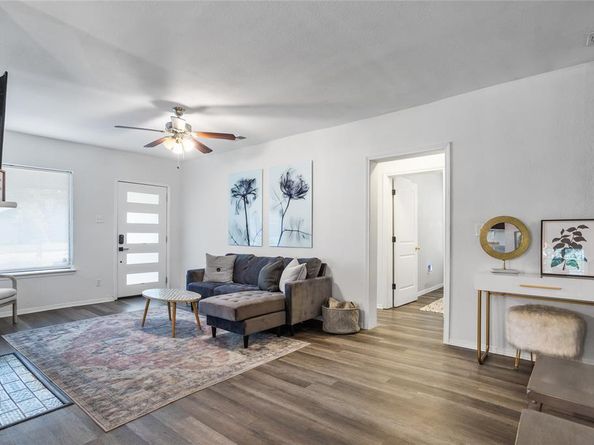 4040  Carolyn Road , Fort Worth Texas 76109