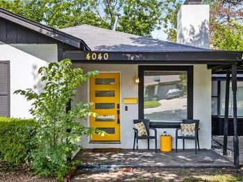 4040  Carolyn Road 