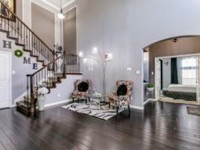 5042  Empire Way , Irving Texas 75038