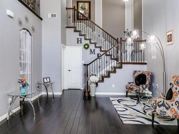 5042  Empire Way , Irving Texas 75038
