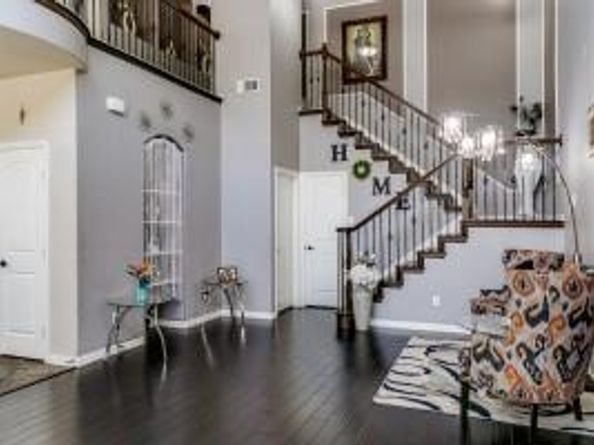 5042  Empire Way , Irving Texas 75038