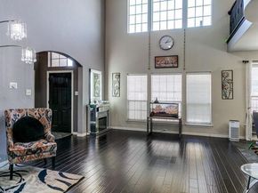 5042  Empire Way , Irving Texas 75038
