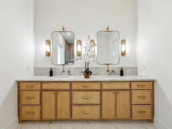 4415  Merrell Road , Dallas Texas 75229
