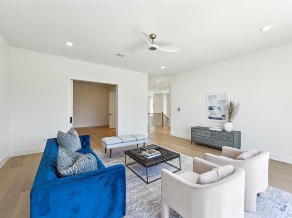 4415  Merrell Road , Dallas Texas 75229