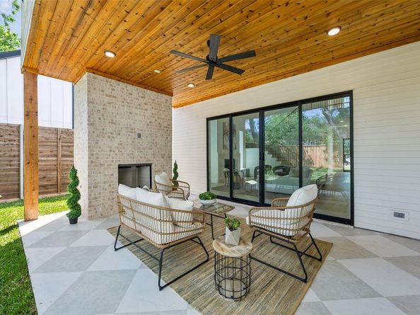 4415  Merrell Road , Dallas Texas 75229