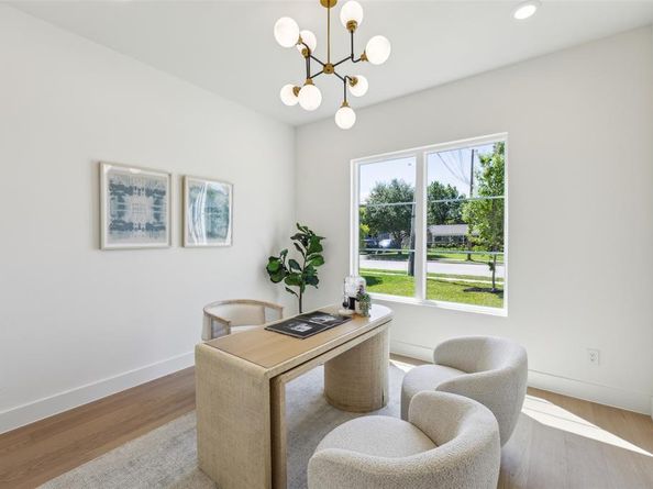 4415  Merrell Road , Dallas Texas 75229