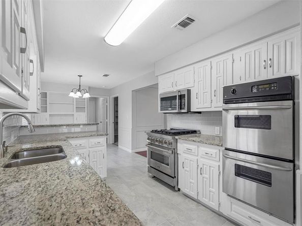 2413  Bluffton Drive , Plano Texas 75075