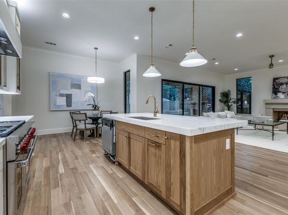 7422  VILLANOVA Street , Dallas Texas 75225