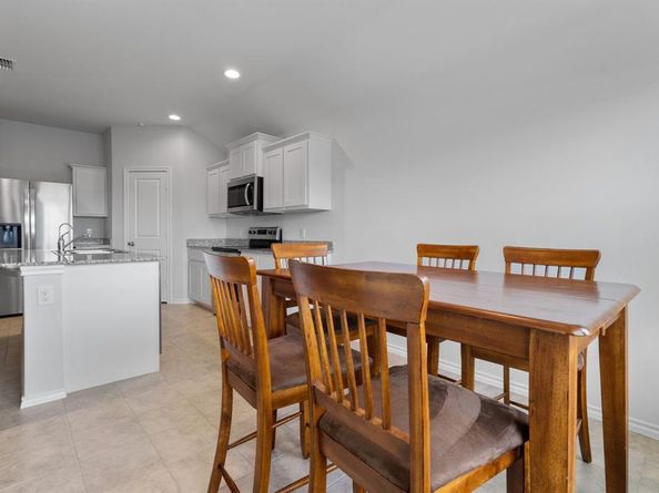 2941  Manu Street , Fort Worth Texas 76123