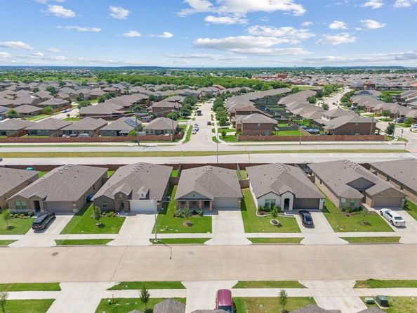 2941  Manu Street , Fort Worth Texas 76123
