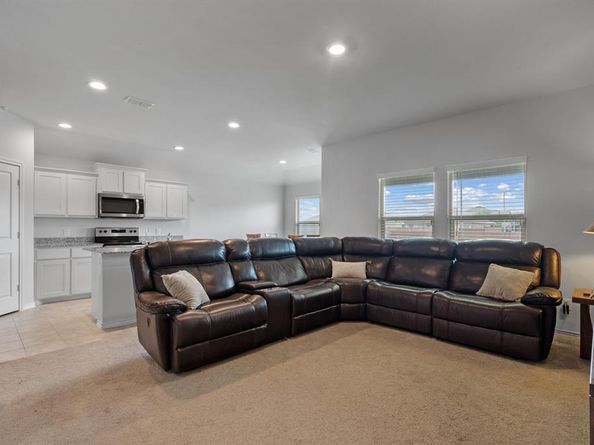 2941  Manu Street , Fort Worth Texas 76123
