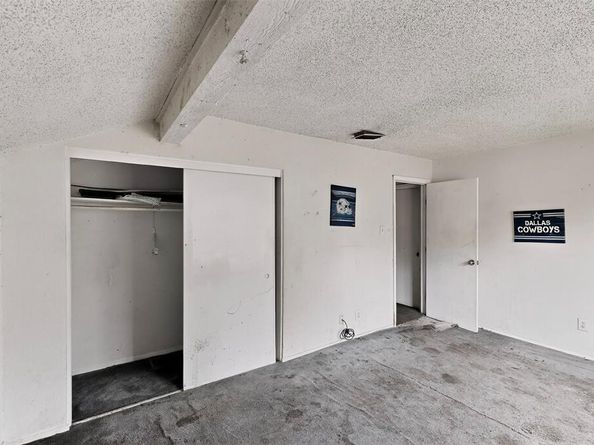 1801  Plantation Road , Garland Texas 75044