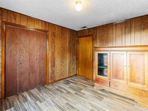 127 N Morocco Avenue , Dallas Texas 75211