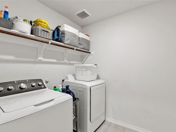 8008  Gallup Avenue , Aubrey Texas 76227