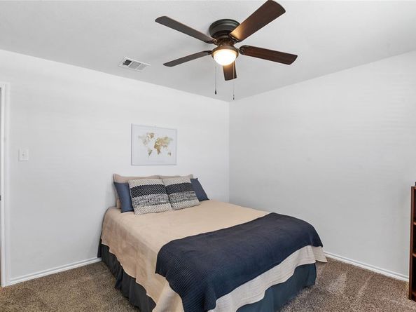 8008  Gallup Avenue , Aubrey Texas 76227