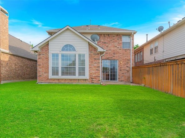 511  Poplar Lane , Irving Texas 75063