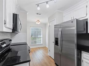 5981  Arapaho Road  703, Dallas Texas 75248