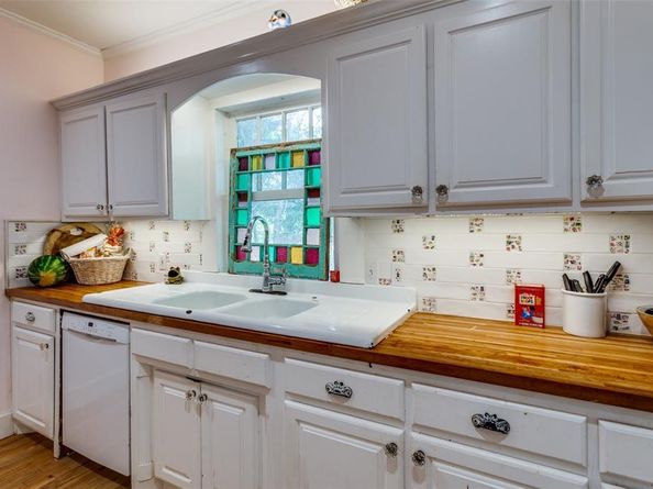 2000  Hurley Avenue , Fort Worth Texas 76110