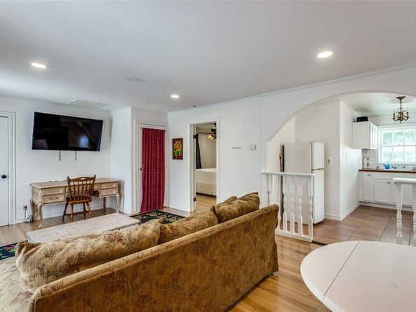 2000  Hurley Avenue , Fort Worth Texas 76110