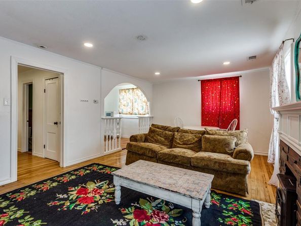 2000  Hurley Avenue , Fort Worth Texas 76110