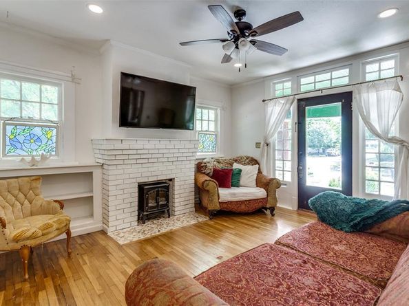 2000  Hurley Avenue , Fort Worth Texas 76110