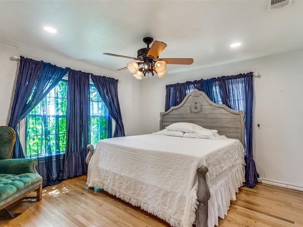 2000  Hurley Avenue , Fort Worth Texas 76110