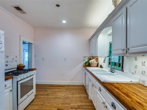 2000  Hurley Avenue , Fort Worth Texas 76110
