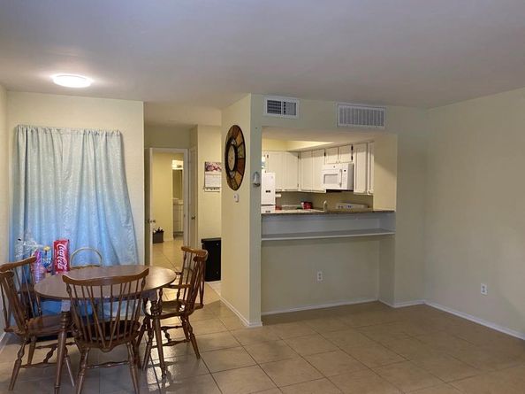 9827  Walnut Street  Apt 113, Dallas Texas 75243