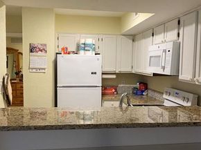 9827  Walnut Street  Apt 113, Dallas Texas 75243