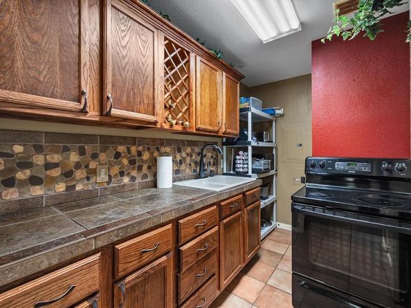 1336  Ridgewood Terrace , Arlington Texas 76012