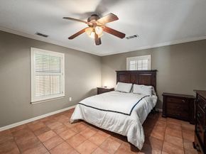 1336  Ridgewood Terrace , Arlington Texas 76012
