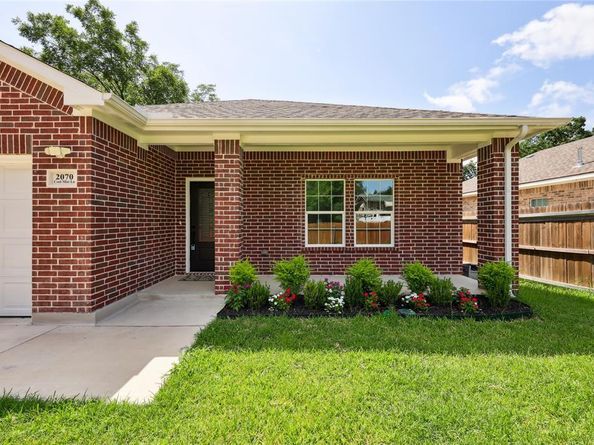 2070  Cool Mist Lane , Dallas Texas 75253